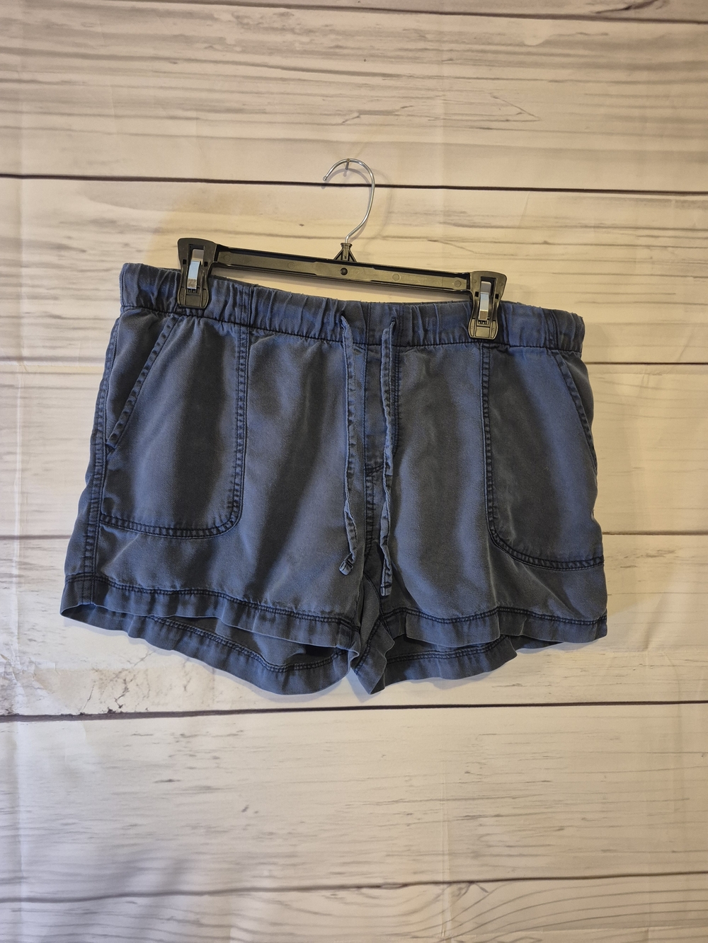 GAP Women's Eco-Friendly Washed Blue Drawstring Lyocell Shorts Small